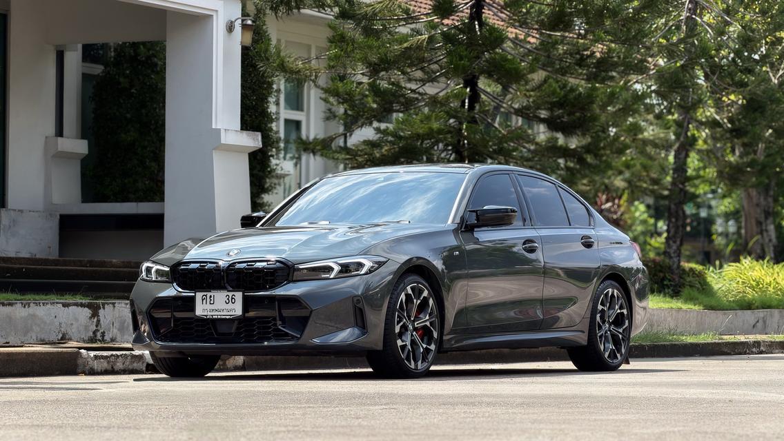 BMW M340i lci2 ปี 2026 สีเทา มือเดียวลงเล่มคุณหมอใช้ สภาพป้ายแดง