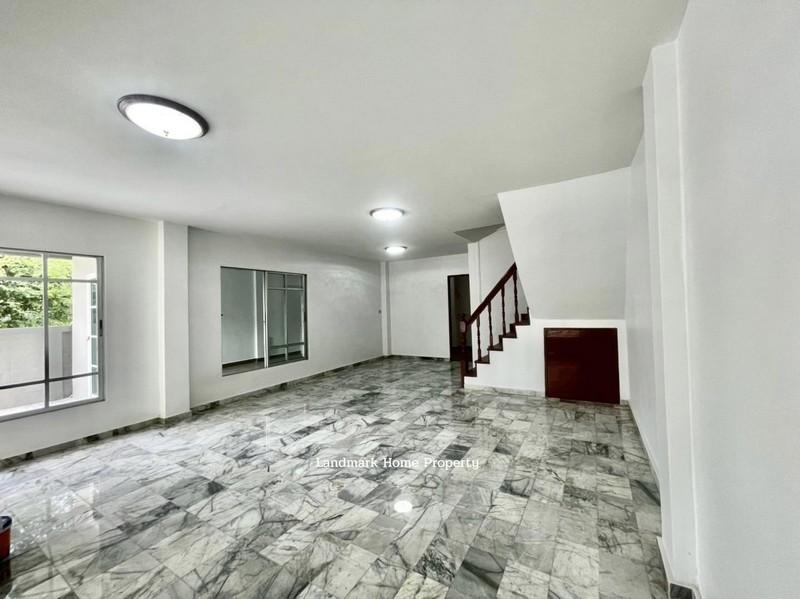 lN-059 ขายทาวน์เฮ้าส์ 2 ชั้น รีโนเวทใหม่ พร้อมอยู่ มบ.เมืองประชา หทัยราษฎร์ 35 เนื้อที่ 34 ตร.วา 3 นอน 2 น้ำ 3