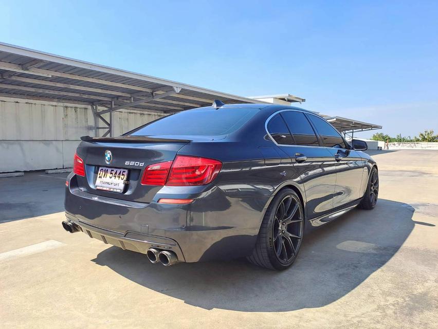 BMW 520d (F10) ปี2011 รถสภาพสวยเดิมๆไม่เคยมีอุบัติเหตุ สีเทา