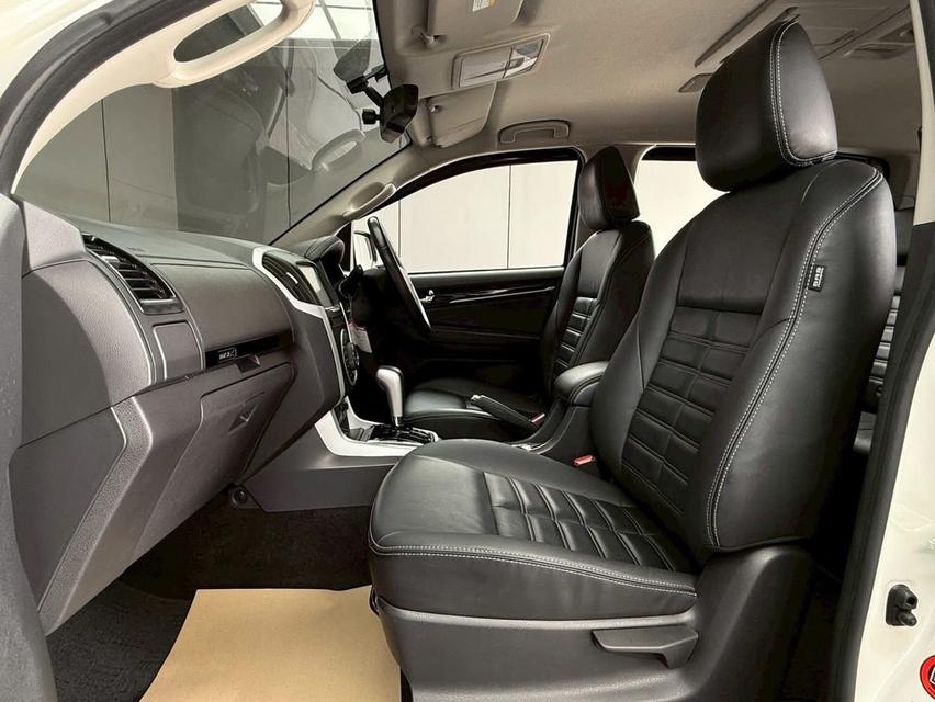 ปี 2019 ISUZU MU-X, 1.9  THE ONYX โฉม ปี13-20 สีขาว เกียร์ออโต้ ประวัติดี เข้าศูนย์ตลอด มือเดียวป้ายแดง รูปที่ 6