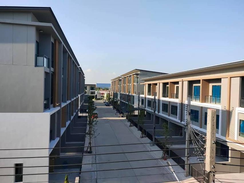 ปล่อยเช่าบ้านเปล่า 3 ชั้น โครงการ Premium Place  พหลโยธิน-รามอินทรา 16