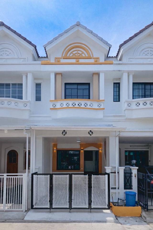 🔥🔥โครงการของ Property prefect 🔥🔥หมู่บ้านนันทนาการ์เด้น บางคูวัด ปทุมธานี ทาวน์เฮาส์ 2 ชั้น  ครึ่ง บ้านเล่นระดับ ห้องโถ่งชั้นล่าง 1