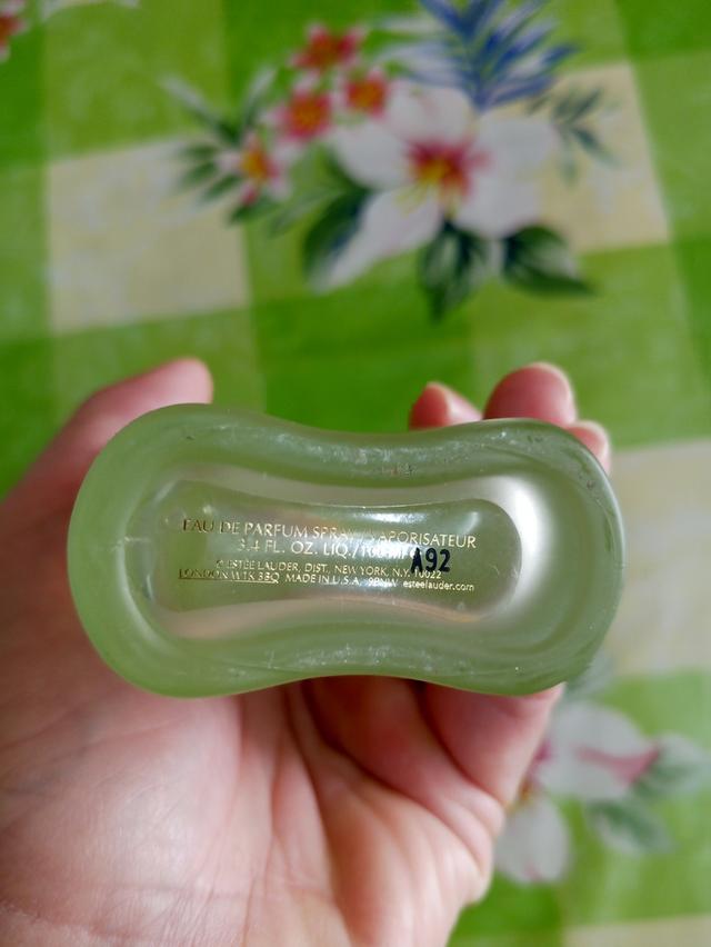 น้ำหอมแท้ราคาคุยกันได้ Estée Lauder Pure white linen light breeze edp 95ml ฝาแตกนิดนึงครับ รูปย่อยที่ 4