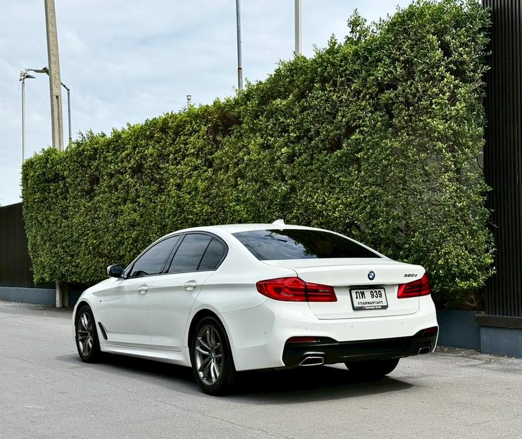 BMW 520 d M-Sport ปี 20 สีขาว ดีเซล ไมล์น้อยสุดในตลาด มือเดียว 6