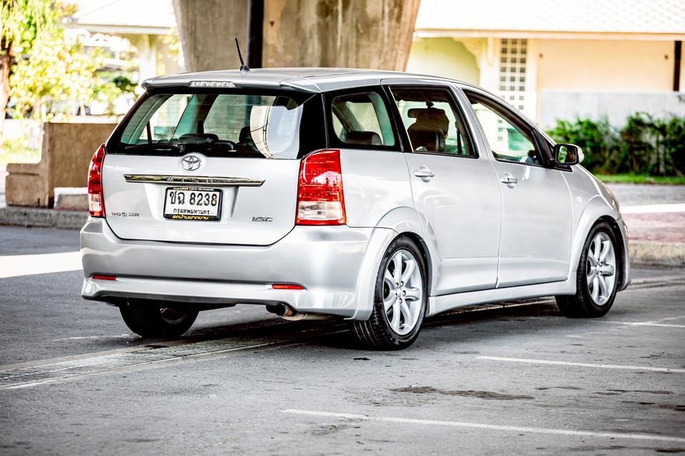 Toyota Wish 2.0Q สีบอกรอนเงิน สภาพนางฟ้า ปี 2007 เกียร์ออโต้
