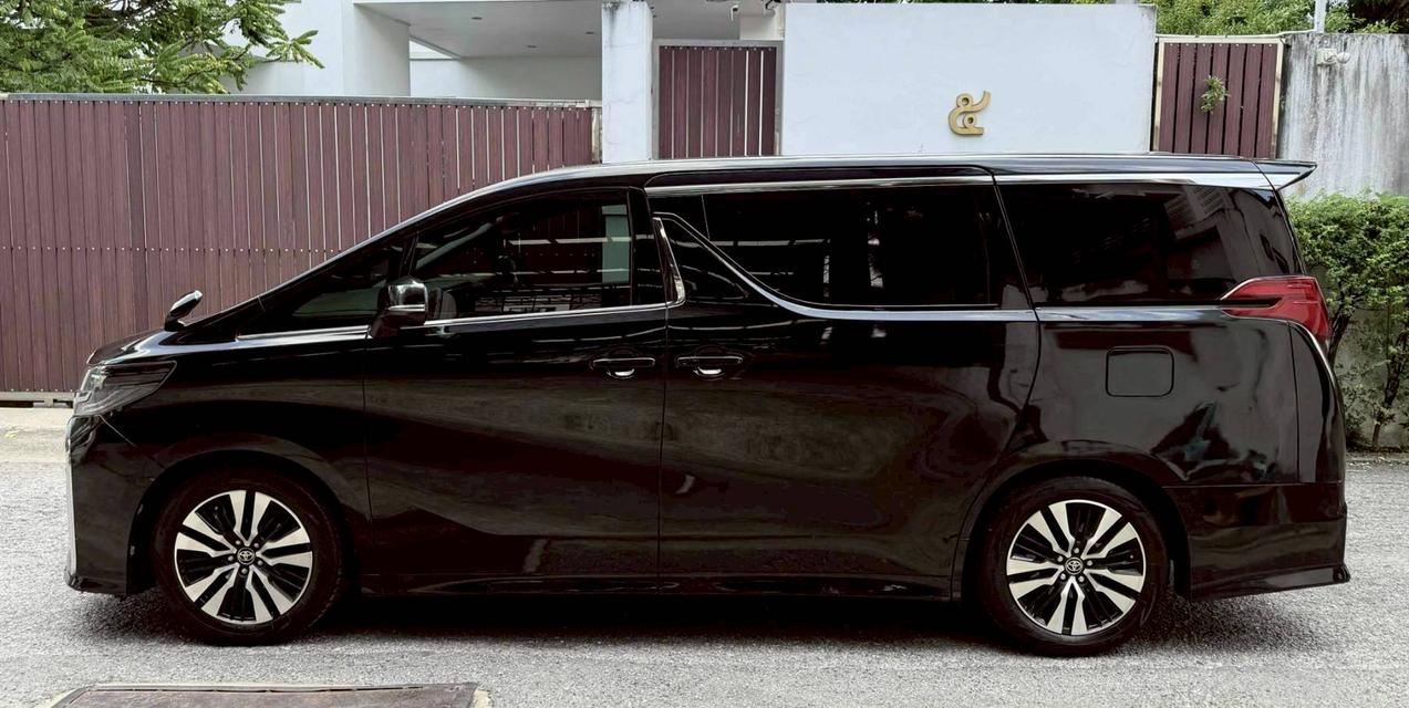 Toyota Alphard SC Package ปี 2017 7