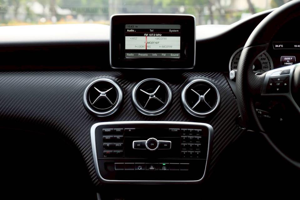 ด่วน Mercedes Benz A180 AMG Dynamic ปี 2016 รถหรูสภาพสวยๆ ราคาประหยัด 14