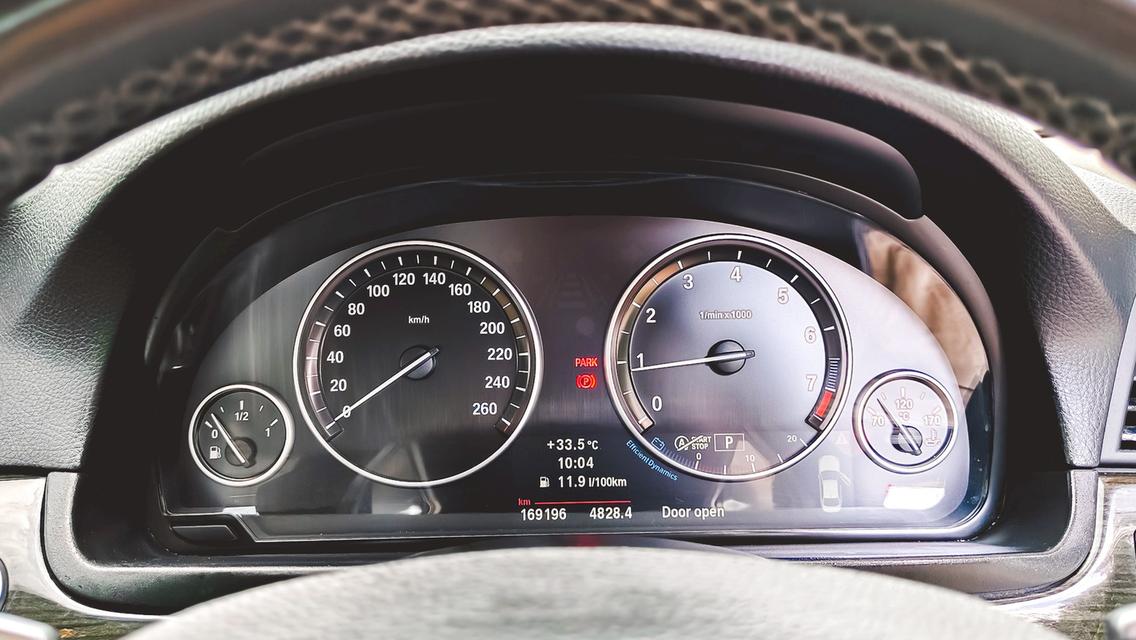 BMW 528i A/T ปี 2013 จด 2014 รูปที่ 13