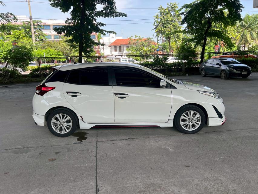 ขายรถ Toyota Yaris 1.2E ปี 2019 สีขาว เกียร์ออโต้ 8