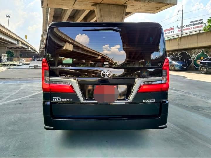 รีบขาย Toyota Majesty 3