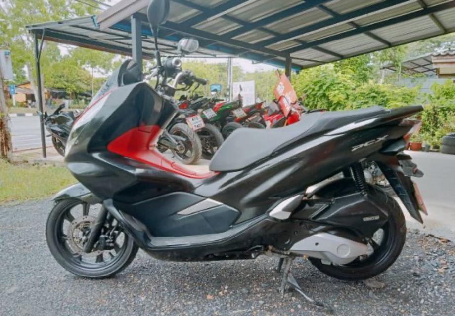 Honda PCX 150 ชุดสีดำ