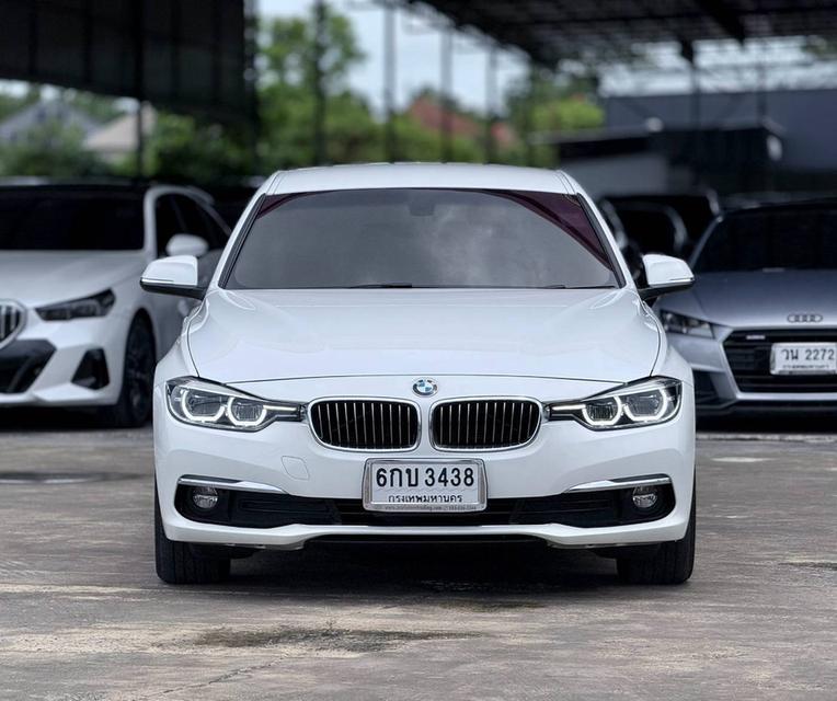 BMW 320d LUXURY LCI F30 AT 2017ซีดานขับหลัง ดีเซล 190 แรงม้า รถศูนย์ ไมล์ 241,xxx รูปที่ 3
