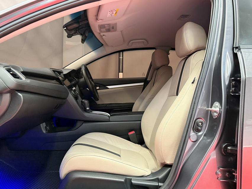 2020 HONDA CIVIC FC 1.8 EL MINORCHANGE รถมือเดียวออกป้ายแดง รถวิ่งน้อย เข้าศูนย์ทุกระยะครับ 13