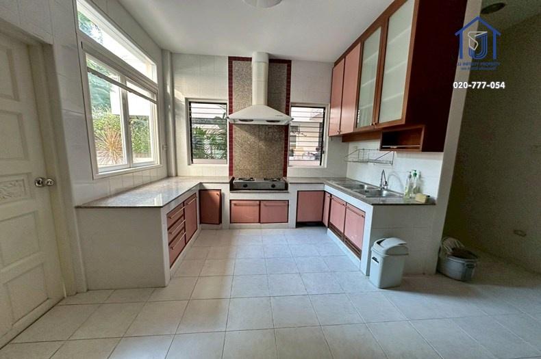 ขายบ้านเดี่ยว 2 ชั้น หมู่บ้านพัฒนาการ 100.04 ตารางวา หลังมุม ซอยพัฒนาการ 30  ใกล้ทางด่วนและรถไฟฟ้า 12