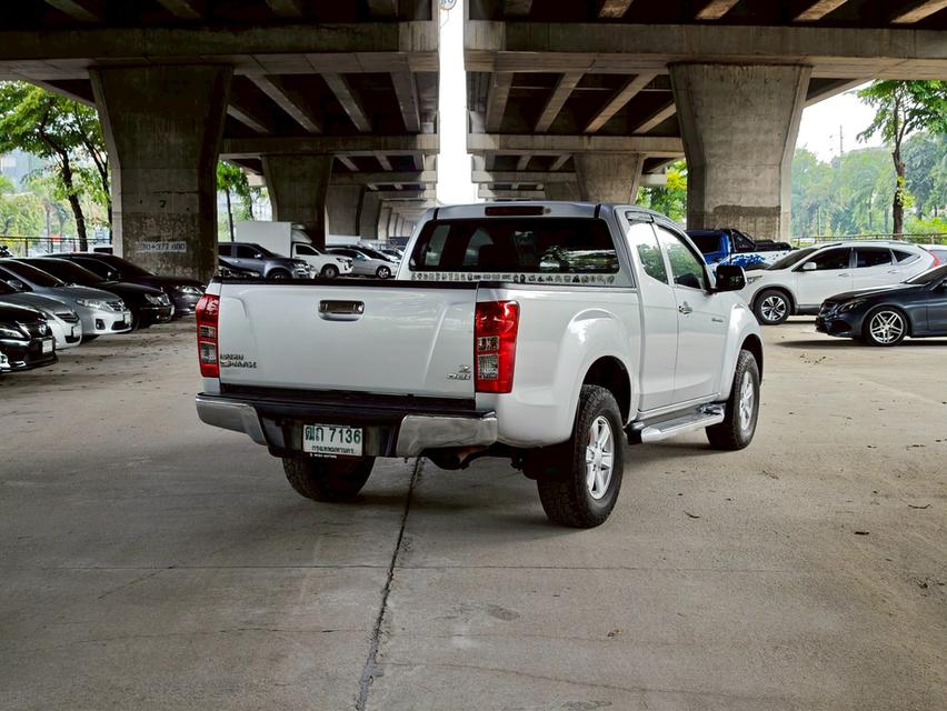 D-MAX 2.5 HI-LANDER CAB MT