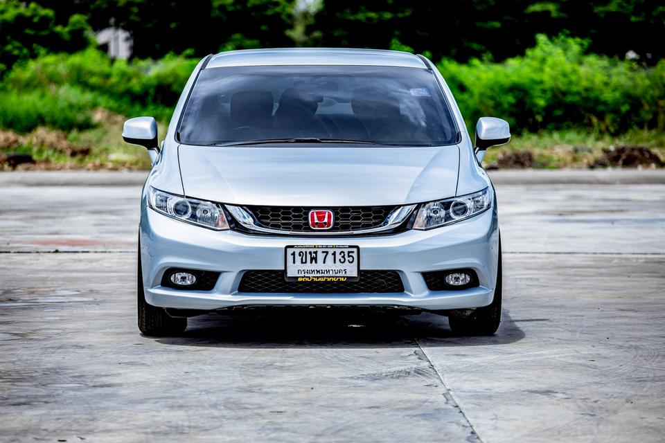 Honda Civic Fb 1.8S ปี 2012 เกียร์ออโต้ สีฟ้า