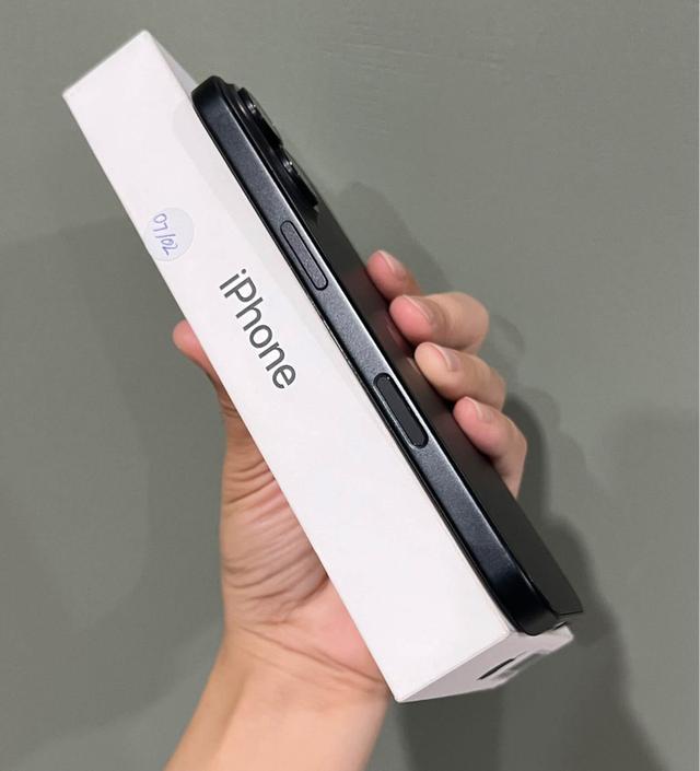 iPhone 16 สี Black  3