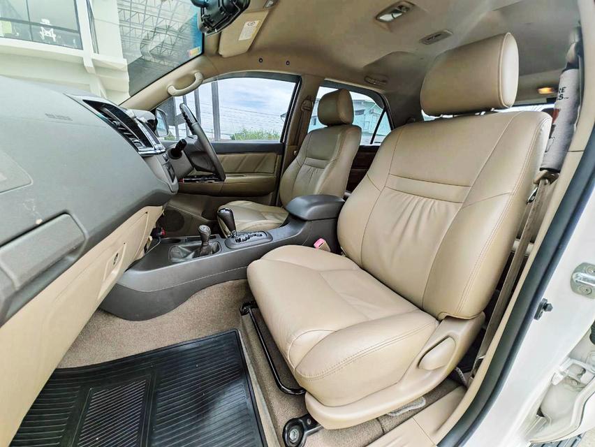 ขาย TOYOTA FORTUNER 3.0 V 4WD ปี 2012 6