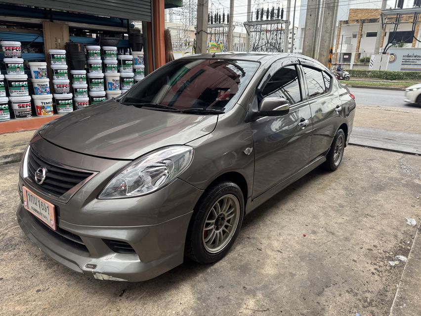 Nissan almara ปี 2012