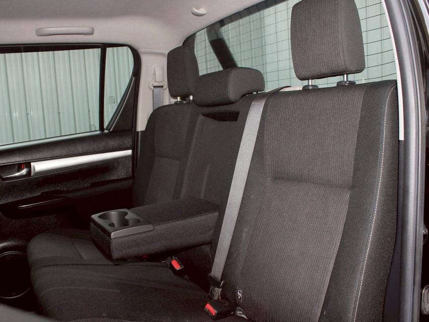 ขาย Toyota Revo 2.4E ปี19 16