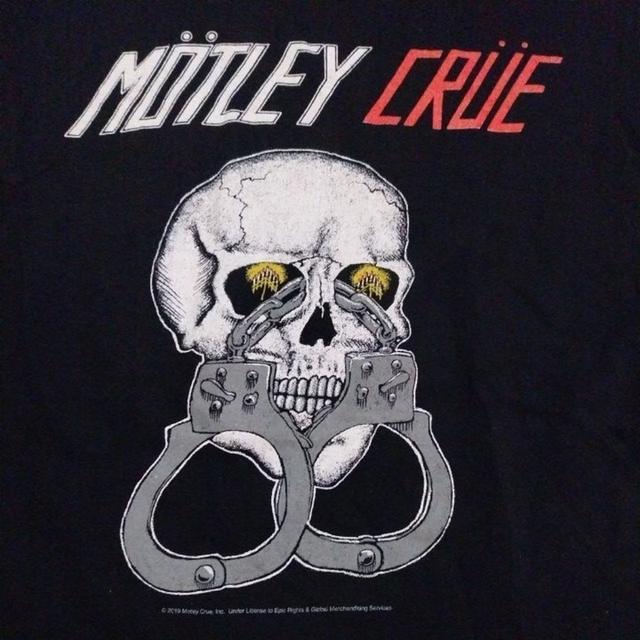 เสื้อยืดแขนสั้น แนววงฮาร์ดร๊อกอเมริกัน Motley Crue Black Graphic Skull Band Tee แท้ มือสอง สภาพดี ของพร้อมส่งครับ รูปย่อยที่ 2