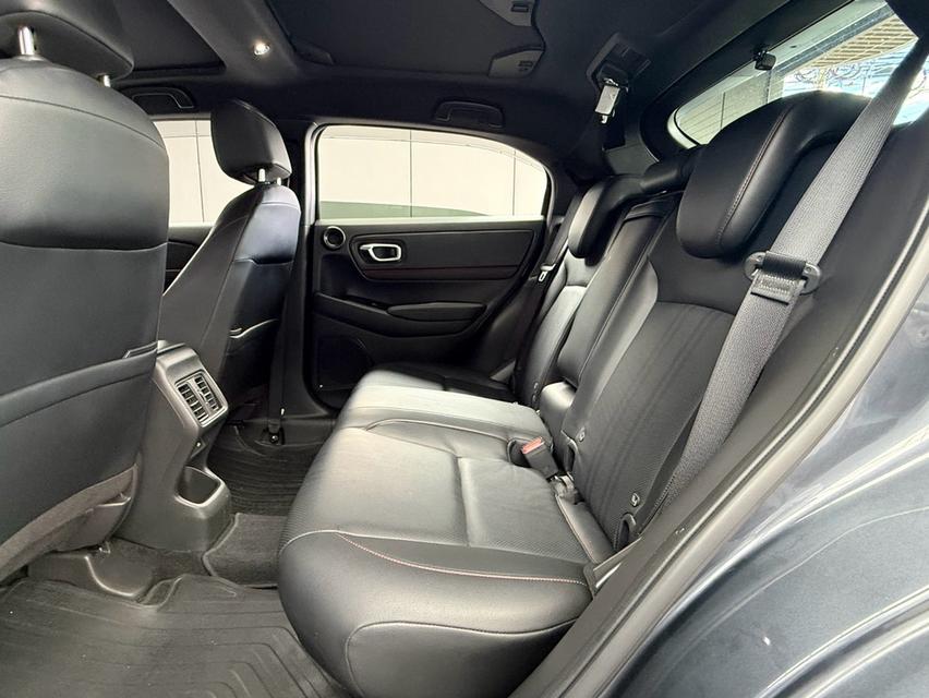 HONDA HRV, 1.5 RS eHEV โฉม ปี21-ปัจจุบัน HYBRID e:HEV RS TOPสุด หลังคา Panoramic Sunroof ปี2024👉ไมล์น้อย 9,080 โล เข้าศูนย์ตลอด มือเดียวป้ายแดง✅️✅ รูปที่ 17