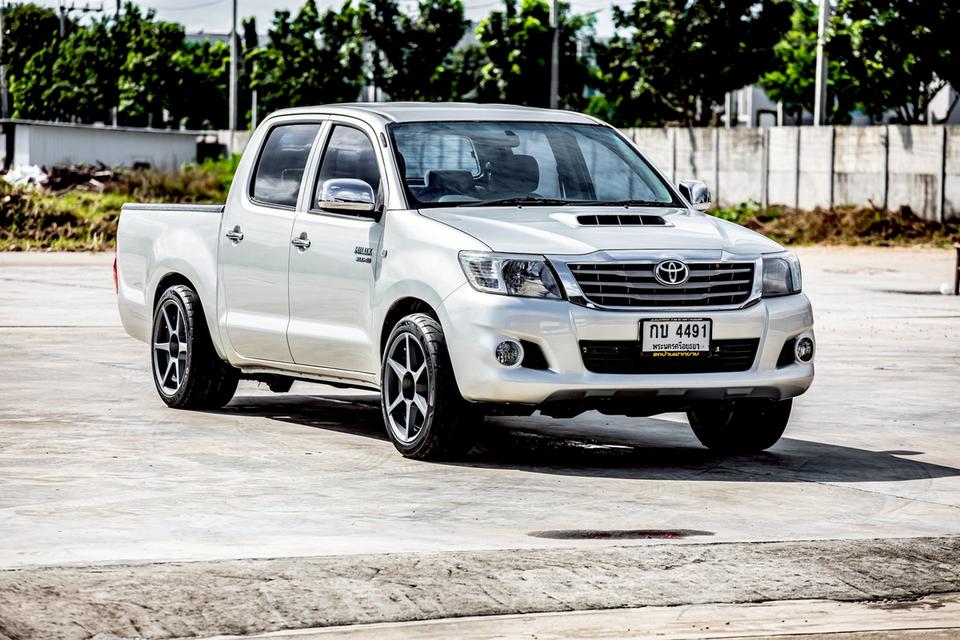 Toyota Vigo Double Cab 4 ประตู 3.0 ดีเซล ปี 2005 สีเทา  3