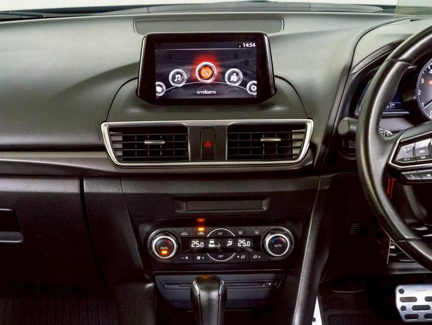 Mazda 3 2.0S Sport ปี 2018 รถสวย 13
