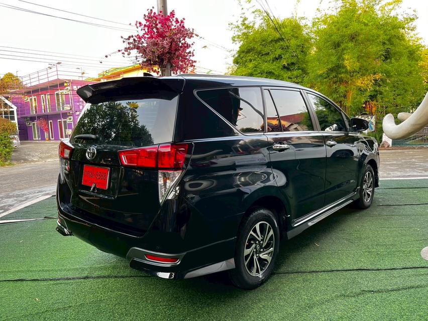 Toyota Innova Crysta 2.8 6AT ปี 2022 #เบาะ3แถว 7ที่นั่ง รูปที่ 4