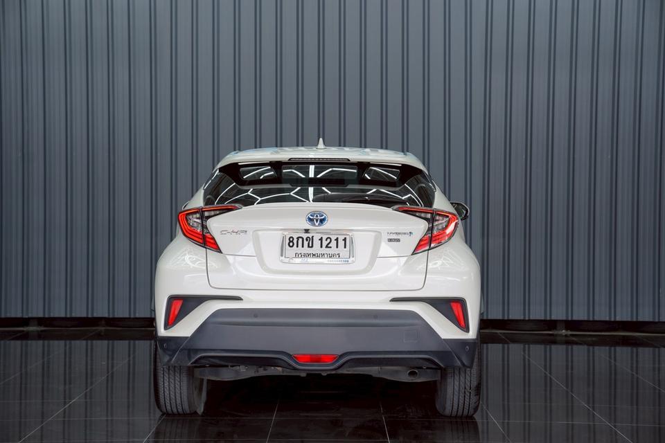 TOYOTA C-HR 1.8 Hybrid High AT ปี 2018 สี ขาว รูปที่ 5