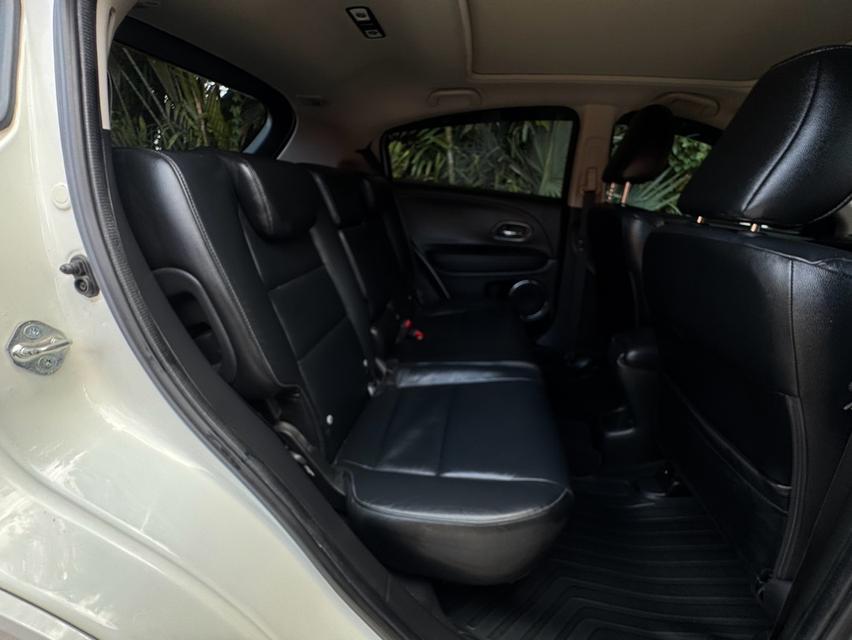 Honda Hrv 1.8E Sunroof AT 2015 สีขาว รูปที่ 9