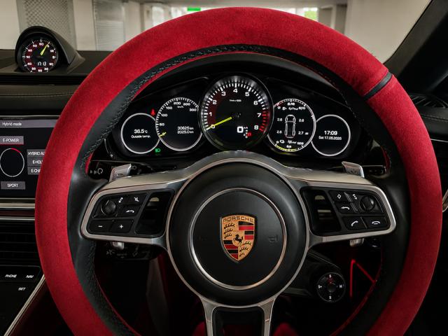 Porsche Panamera 4 E-hybrid Executive เจ้าของขายเอง สภาพใหม่เอี่ยม รูปที่ 8