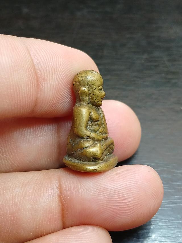 หลวงพ่อเงิน รุ่นปืนแตก รูปที่ 4