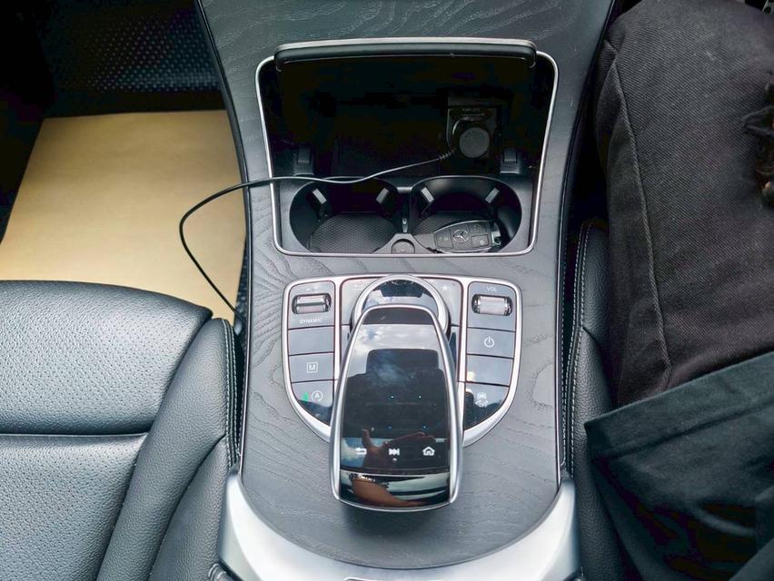 รหัสรถ KPV5566 2021 Benz GLC 250 d 4MATIC AMG Dynamic 11