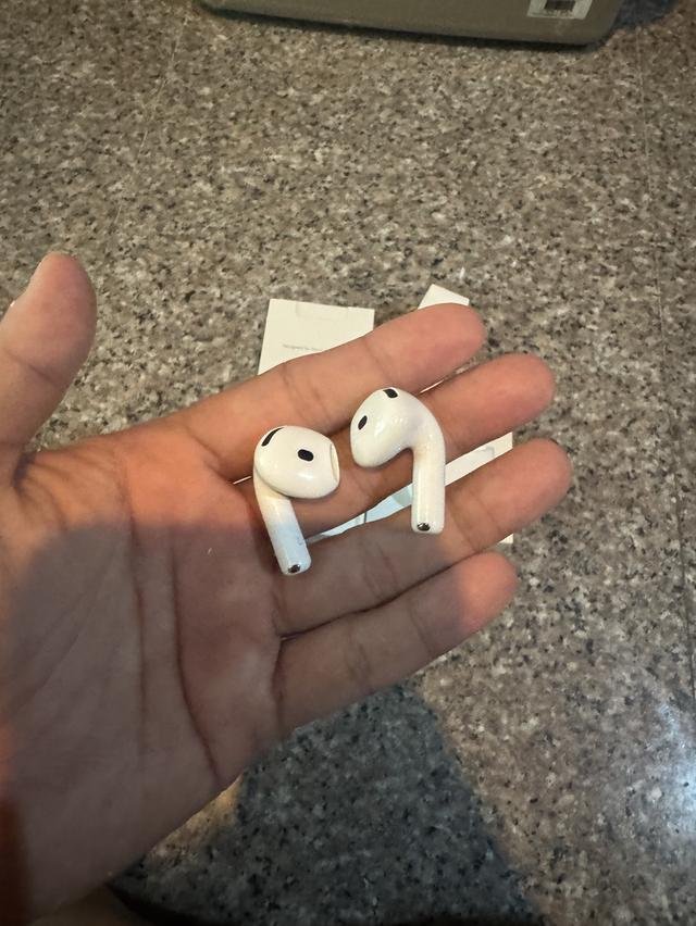 มาอีกแล้วที่ถามหากันขายAir Pod Gen4 ของแท้ ยกกล่องใช้งานดีทุกๆฟังชั่น ขายราคา 2990 บาท เบอติดต่อ 0946911772 นัดรับ: หลังราม สนามกีฬาราชมังคลา รูปที่ 8