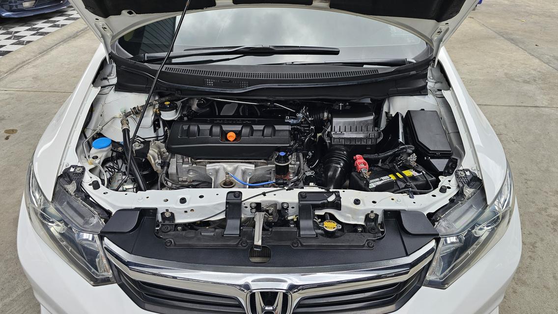 ขายรถ Honda Civic FB 1.8E Sedan ปี 2013 สีขาว เกียร์ออโต้ รูปที่ 12