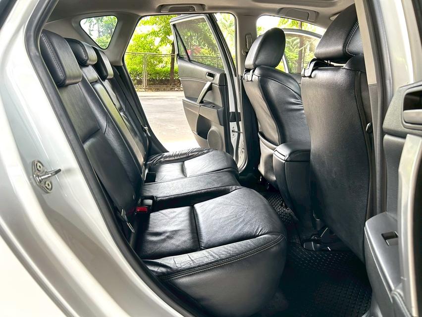 ขายรถ mazda3 2.0 Sport Sunroof ปี 2012 สีขาว เกียร์ออโต้ 10