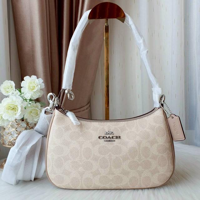COACH Teri Shoulder Bag 