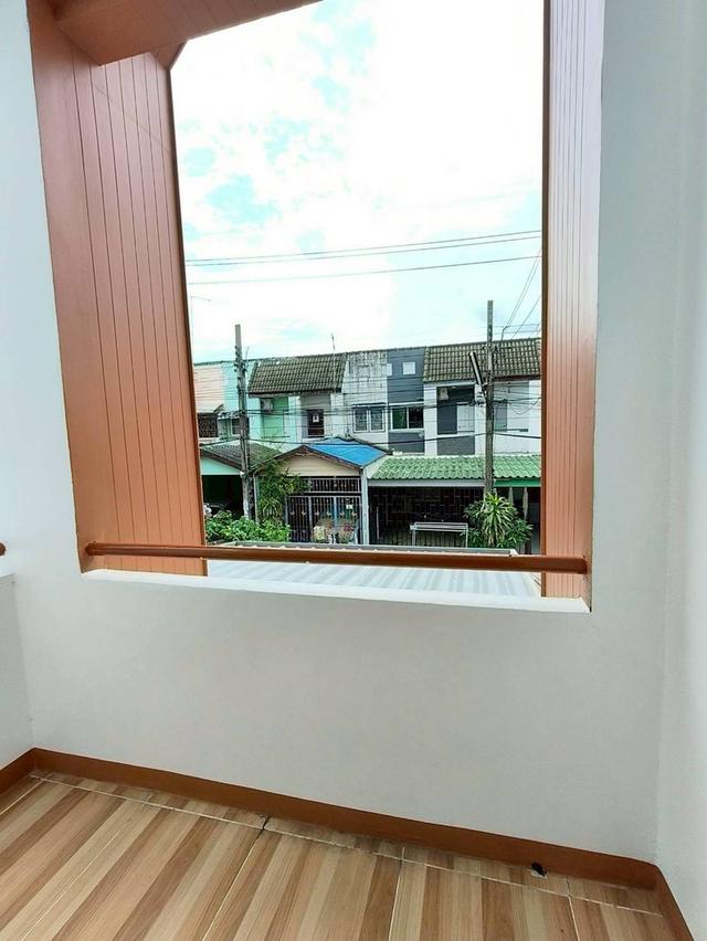 ทาวน์เฮาส์รีโนเวทใหม่ + เทอเรสวิวธรรมชาติ สวยครบในงบไม่ถึง 2 ล้าน! | ST-E 15