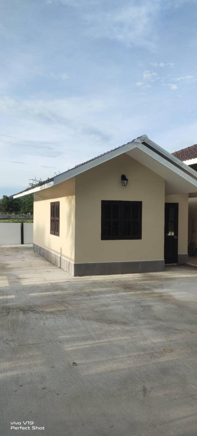 บ้านพร้อมที่ดิน จ.ระยอง ต.เพ อ.เมืองระยอง เนื้อที่101ตรว 14