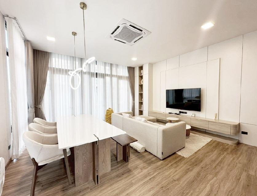 ให้เช่าทาวน์โฮม 4 ชั้น หลังมุม โครงการ พาทิโอ รัชโยธิน บ้านใหม่ อยู่ใจกลางย่านรัชโยธิน เข้า - ออกได้หลายทาง ตกแต่ง Build- In ทั้งหลัง 2