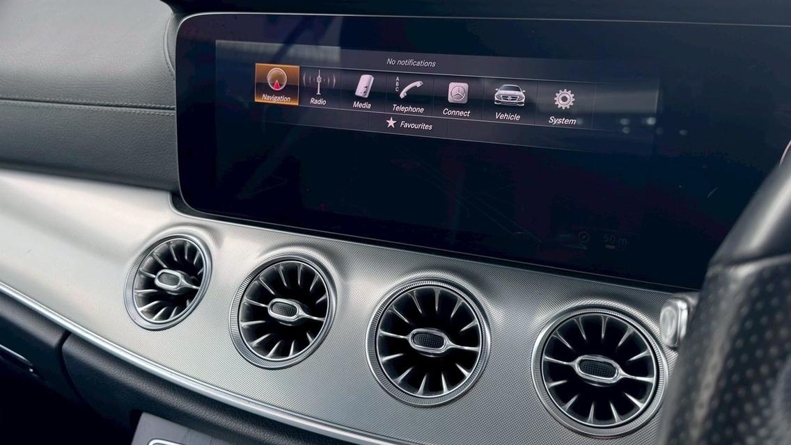 รหัสรถ TPV3749 BENZ E300 2.0 AMGปี : 2017 15