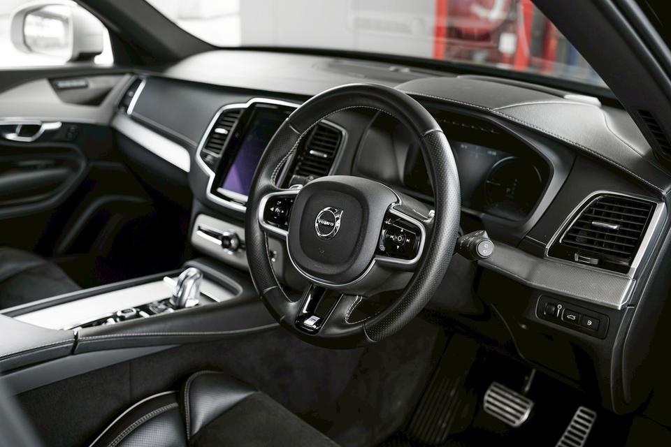 Volvo XC90 T8 Inscription 4WD 2019 สีดำ ราคาดีมาก รูปที่ 7