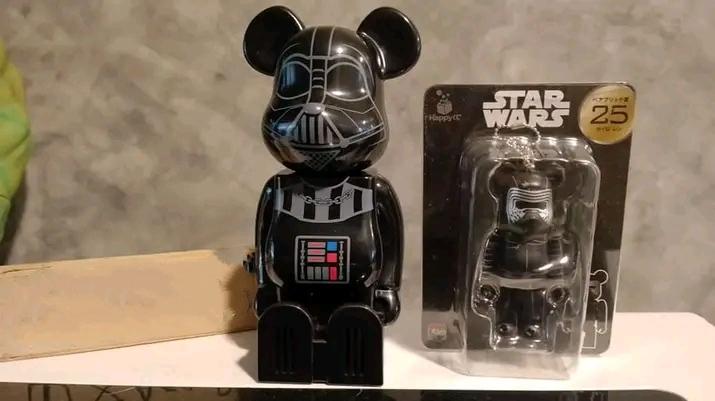 ขาย Bearbrick สีดำ 1