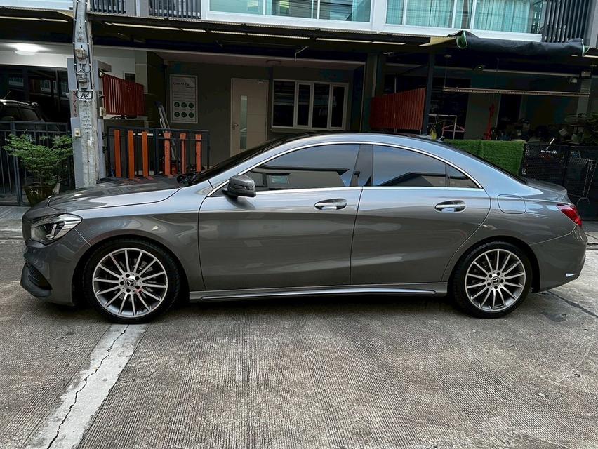 Mercedes benz CLA250 (2016)