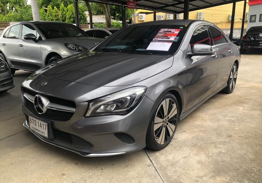 Mercedes-Benz CLA-Class สีเทา ปี 2018 2