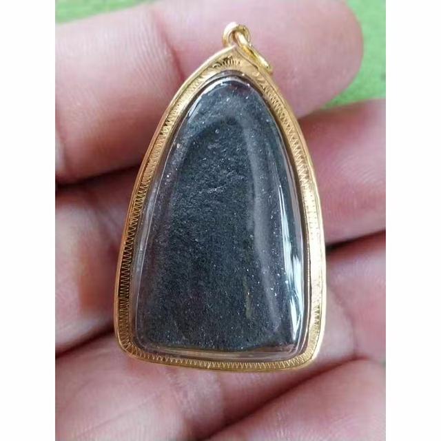 พระเครื่องหลวงพ่อทวด เนื้อว่าน พิมพ์ใหญ่ ปี 2524 รูปที่ 5