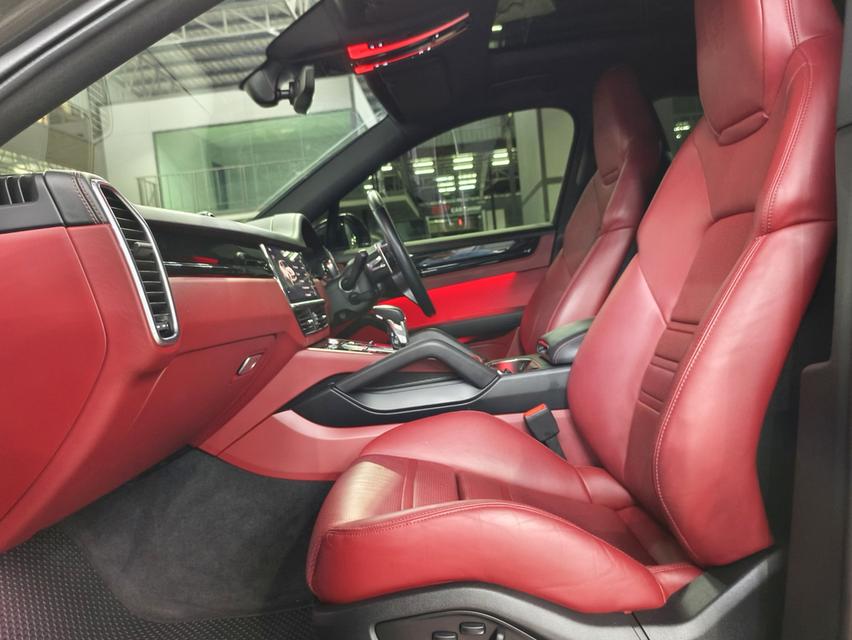 Porsche Cayenne E-Hybrid Coupe 2022 10