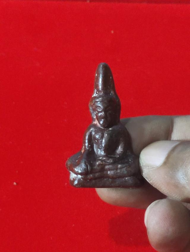 พระท่ากระดานเนื้อชินเก่าไม่ทราบที่