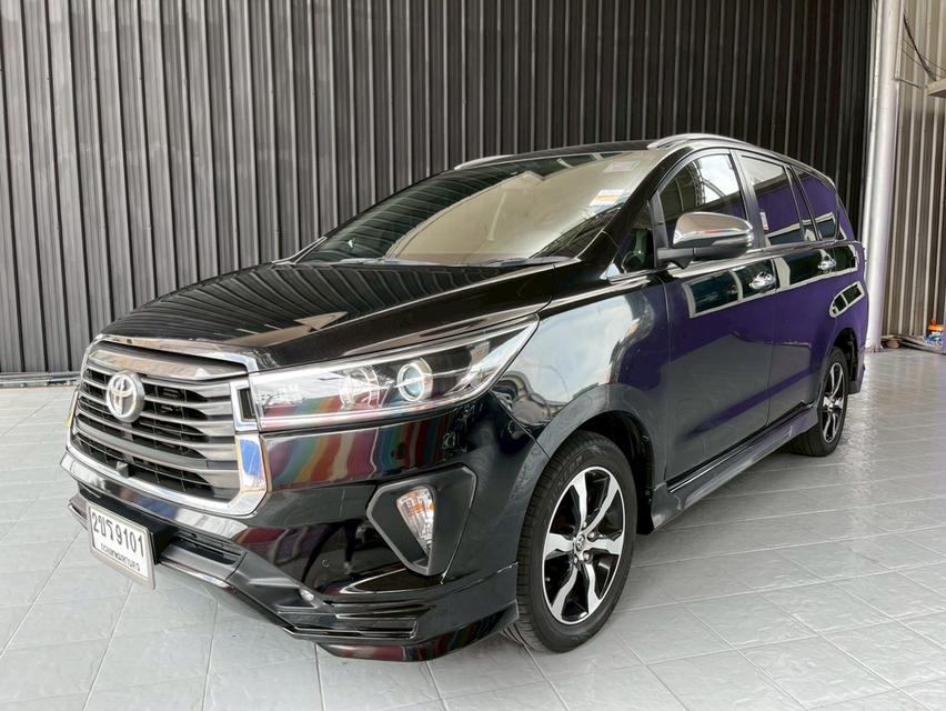 TOYOTA INNOVA CRYSTA 2.8 PREMIUM 2022